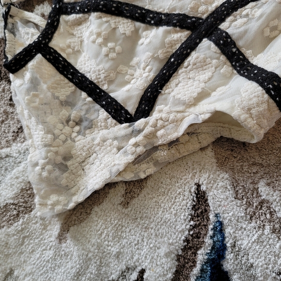 SoHo White summer dress - Picture 7 of 10